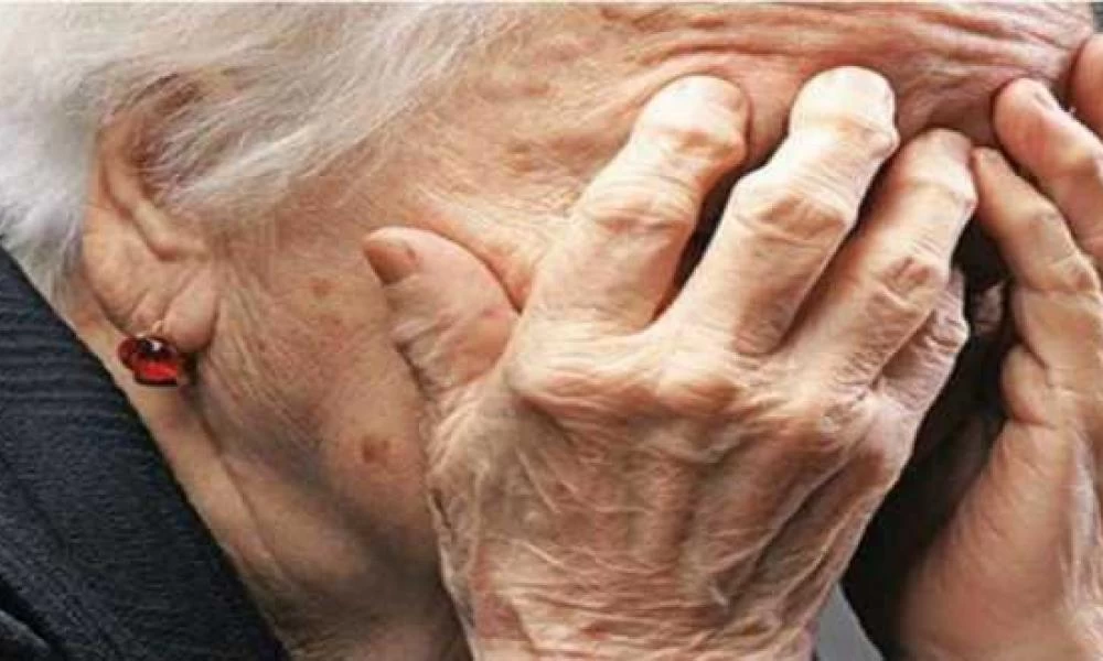 Θρασύτατη επίθεση ανήλικου Ρομά σε ηλικιωμένη στη Λαμία